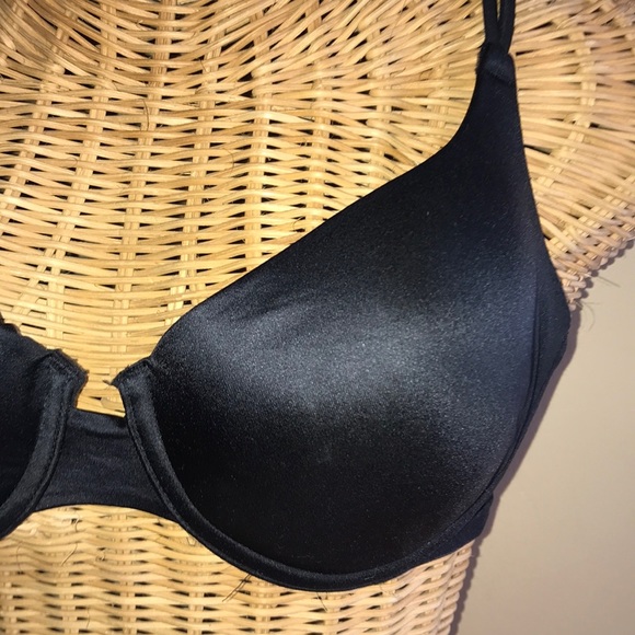 Victoria’s Secret bra 36C - Picture 2 of 5
